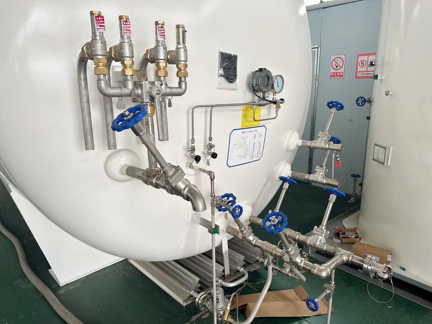 Excellent performance of Shennan cryogenic liquid storage tanks start with small things and achieve great success (3)
